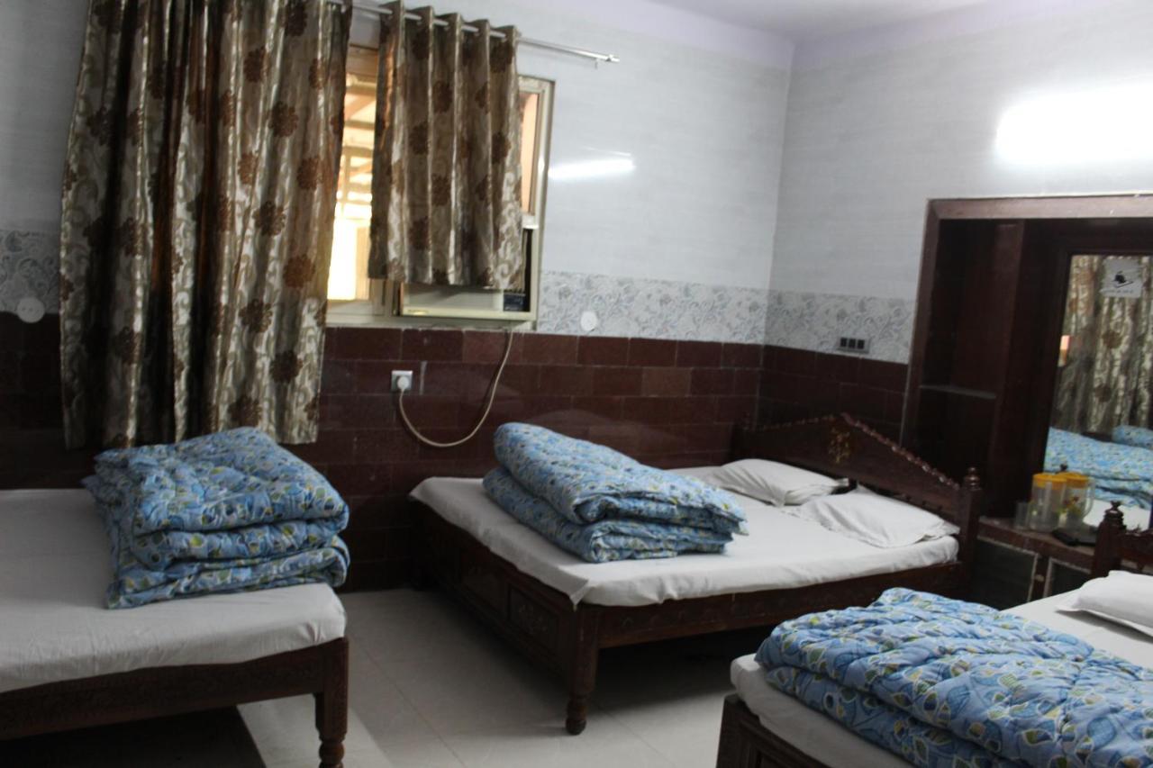 Central Guest House , Walk In Dargah & Markaz Nueva Delhi Exterior foto
