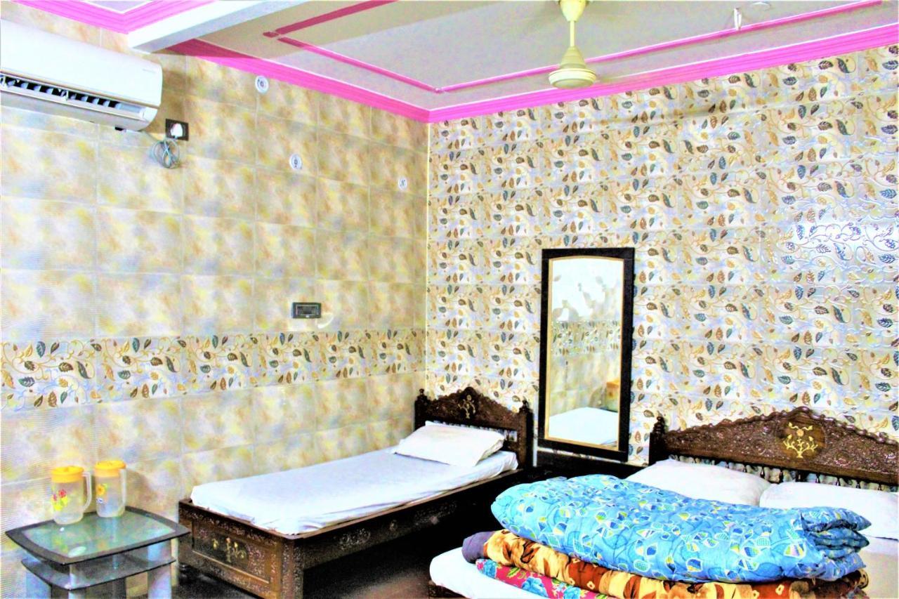 Central Guest House , Walk In Dargah & Markaz Nueva Delhi Exterior foto